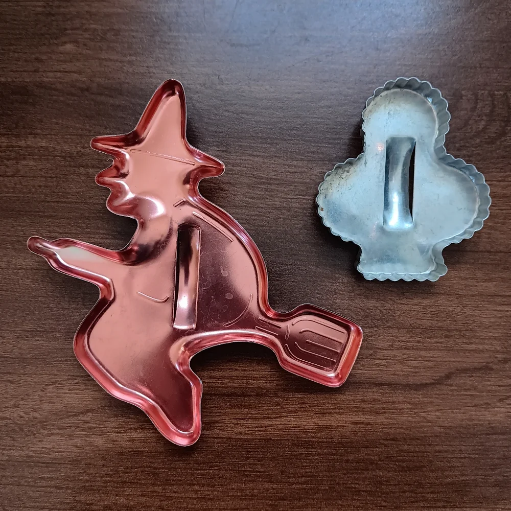 Set of 2 Vintage Metal Cookie Cutters - Coppertone Witch & Silvertone Club